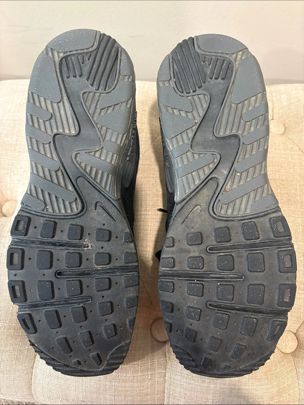 Nike Black Air Max Low-Top Sneakers